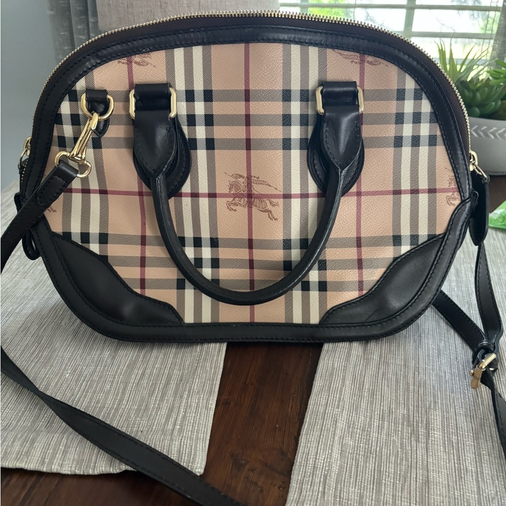 Burberry cross body bag